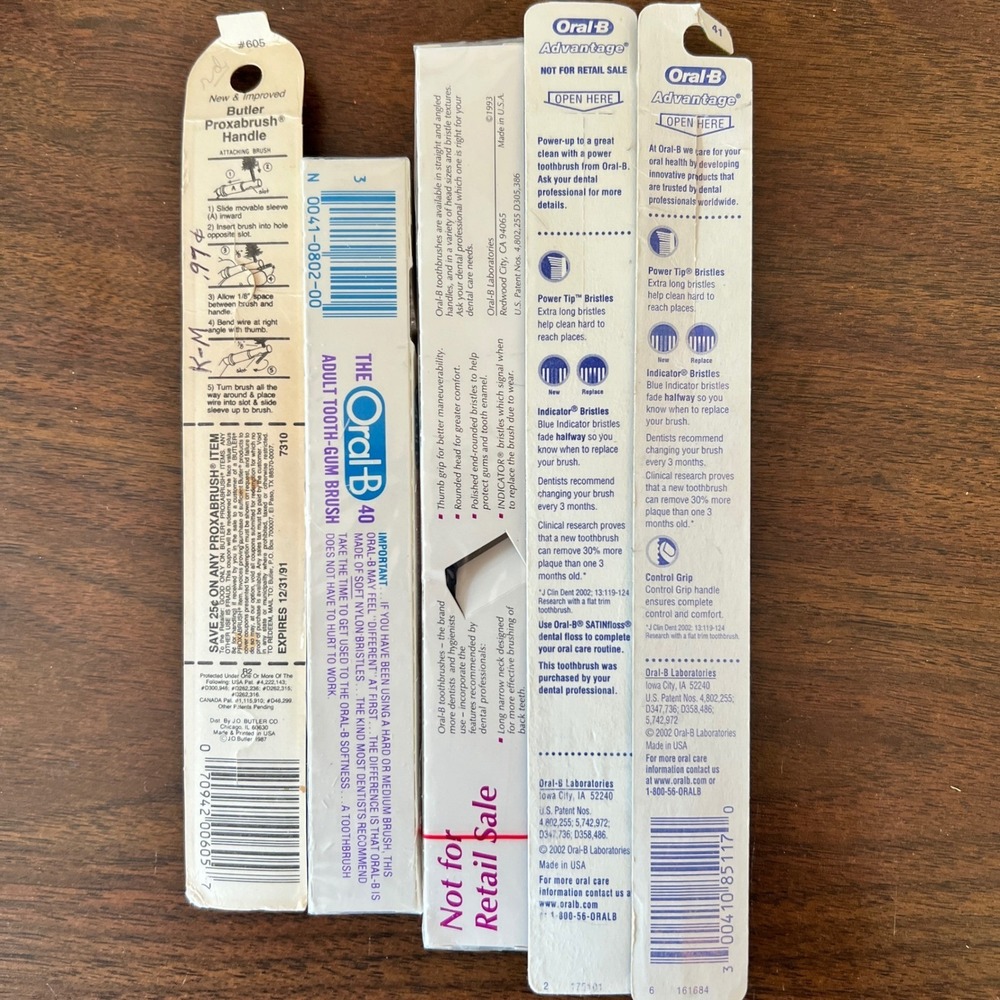 Oral-B Toothbrush Lot 4 piece Soft Advantage 35 soft 40 adult new vintage - Picture 6 of 7